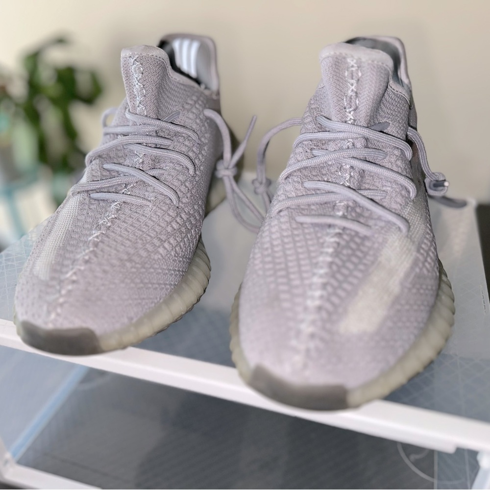 Yeezy Boost 350 V2 | Adidas - Picture 7 of 9